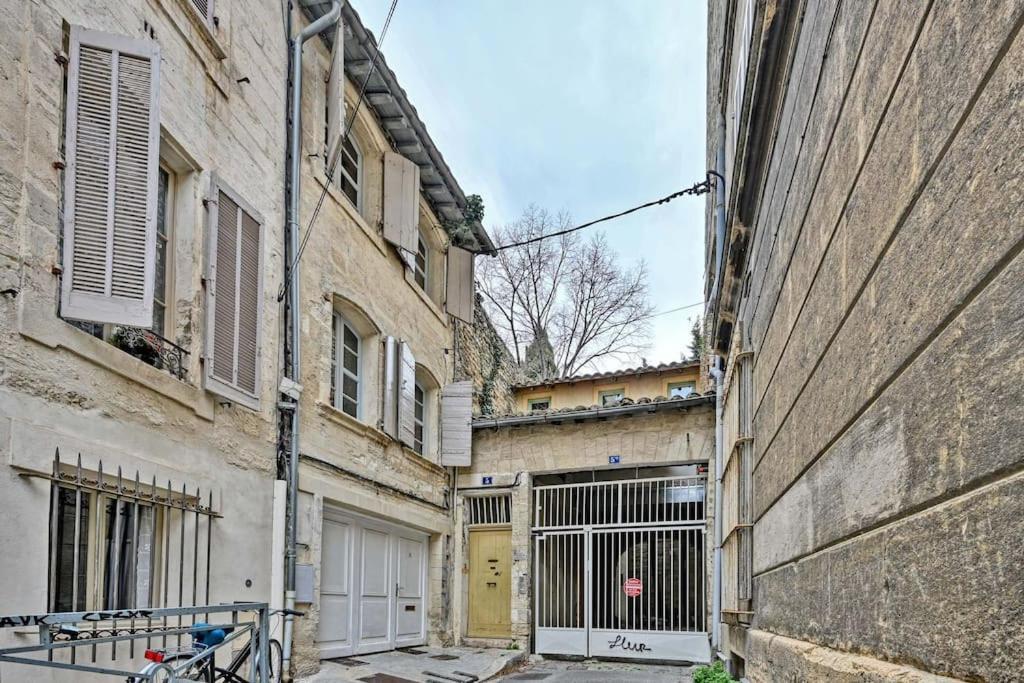 La Bulle - Parking Gratuit En Souterrain - 2 Mins Du Palais Des Papes - Clim Ac - Wifi Lägenhet Avignon Exteriör bild